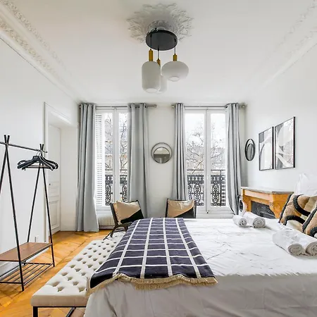 Elegant 3 Bedrooms In The Heart Of Bastille Appartamento Parigi